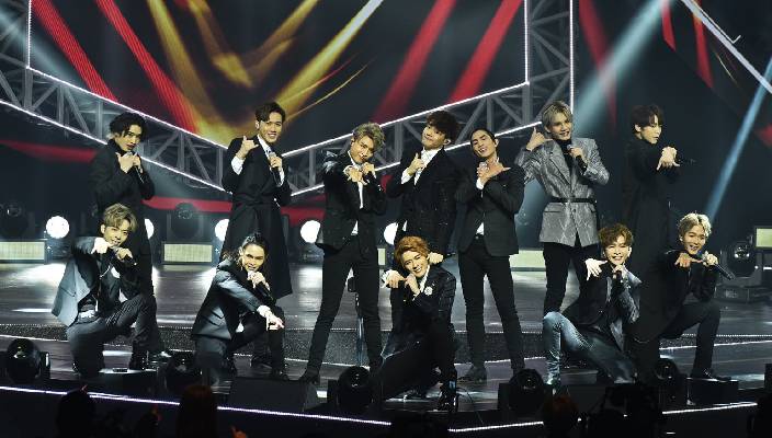 【全民造星】成軍三年半！細睇香港人氣男子組合Mirror 12位男生的衣著變化史 - Tiger